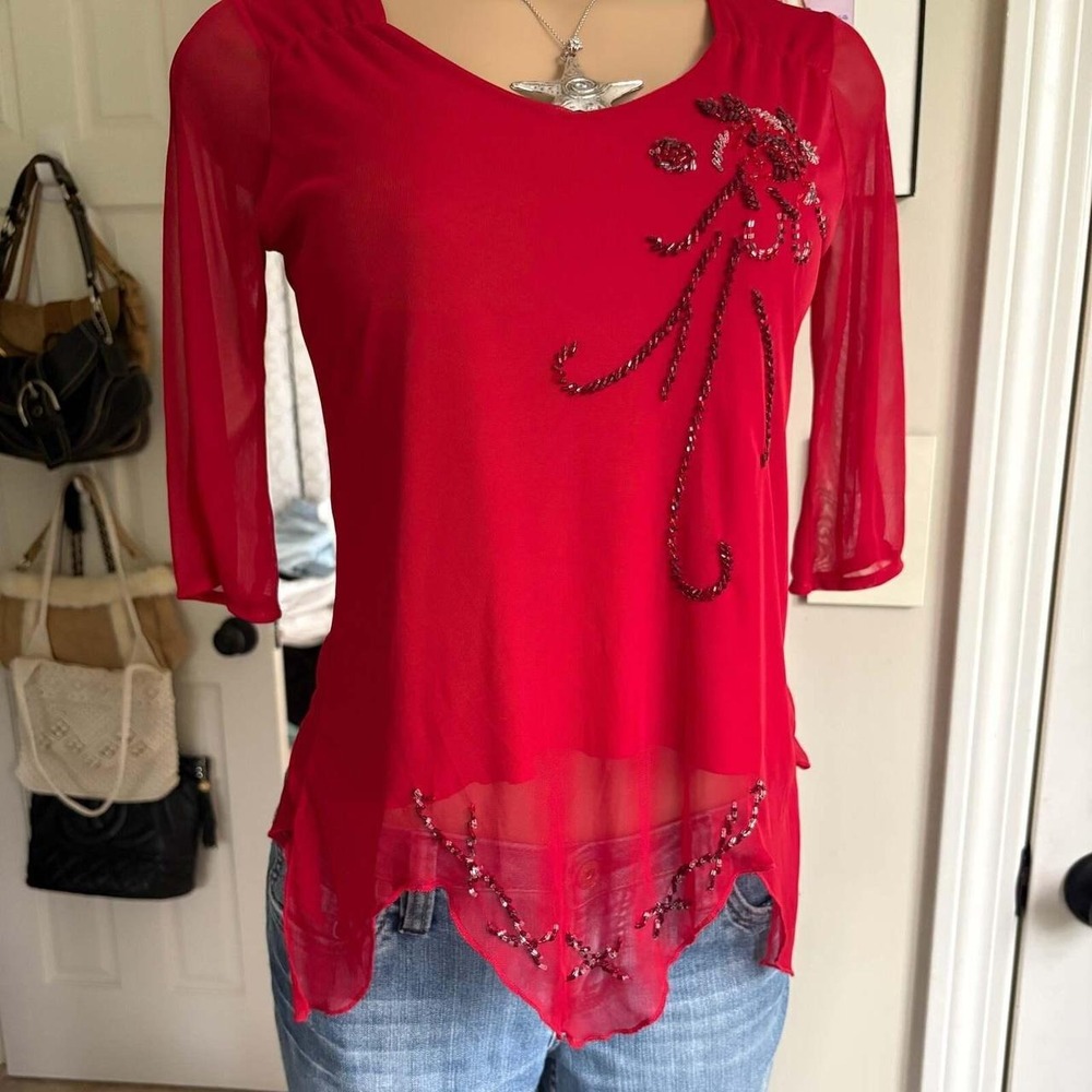 00s red floral beaded top (size M) - Picture 3 of 6